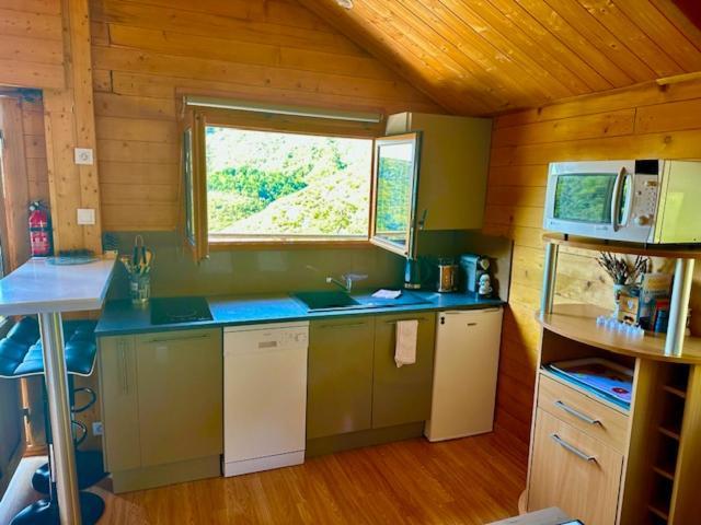 Chalet Sur Pilotis Avec Piscine Privee Luceram ภายนอก รูปภาพ